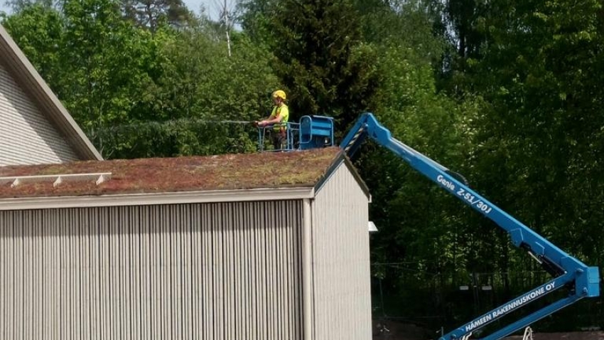 Valmis Nordic Green Roof® maksaruohoviherkatto. Asentaja Eg-Trading Oy.