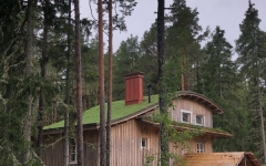 Siirtyminen referenssiin Nordic Green Roof maksaruohokatto Naantalissa sivustolla eg-trading.fi.a